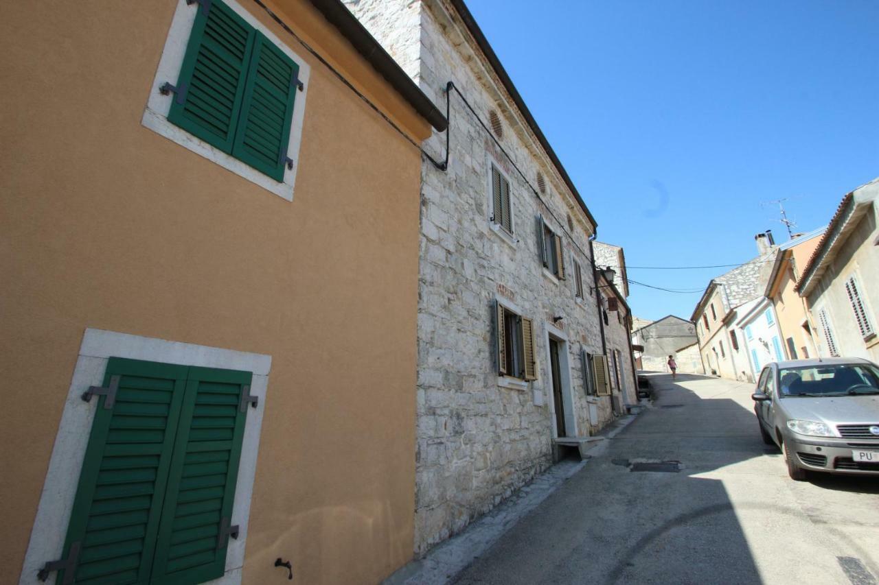 Appartments Mali Raj Vrsar Exterior foto